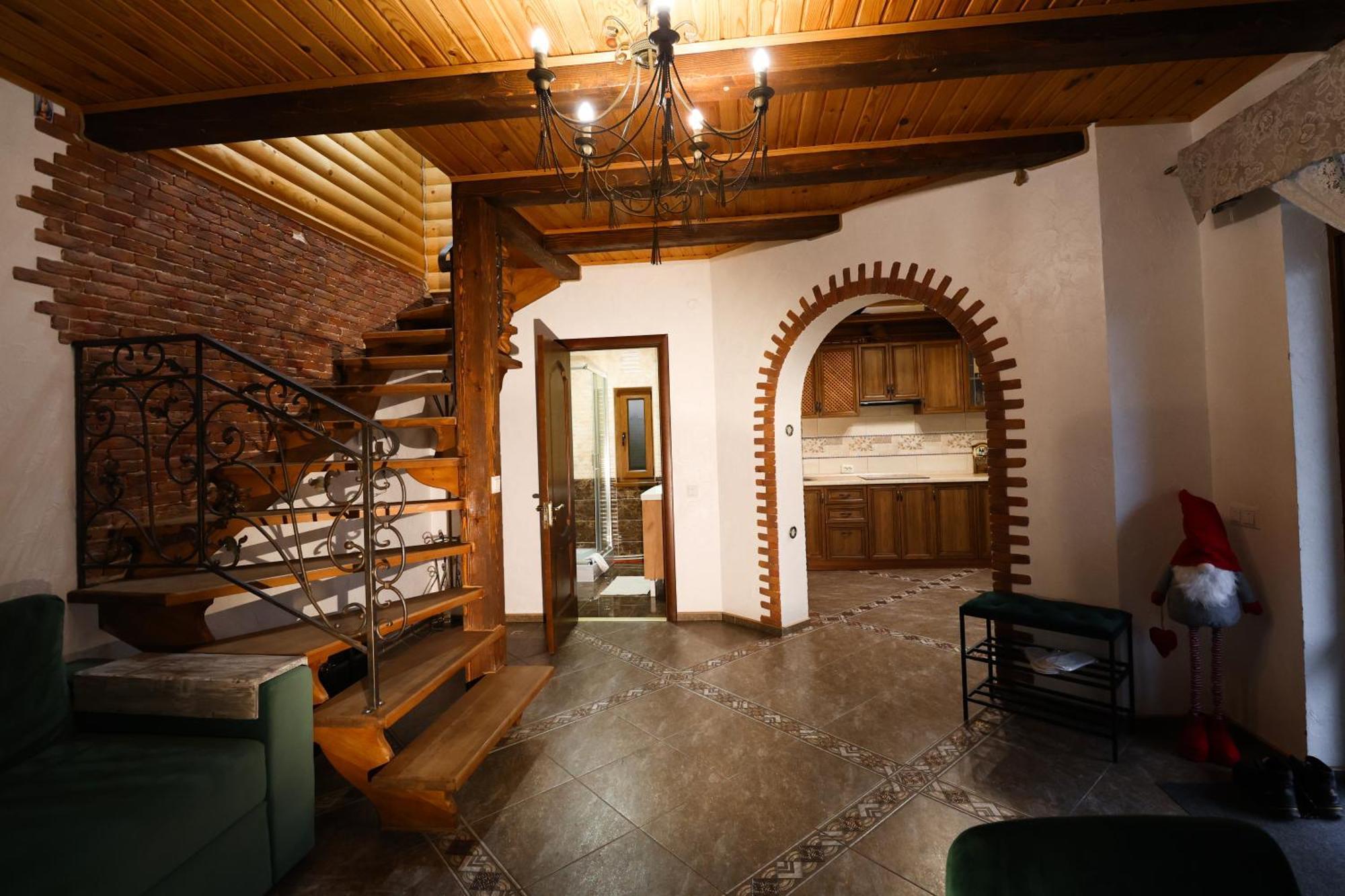 Willa Vip House Mikuliczyn Zewnętrze zdjęcie